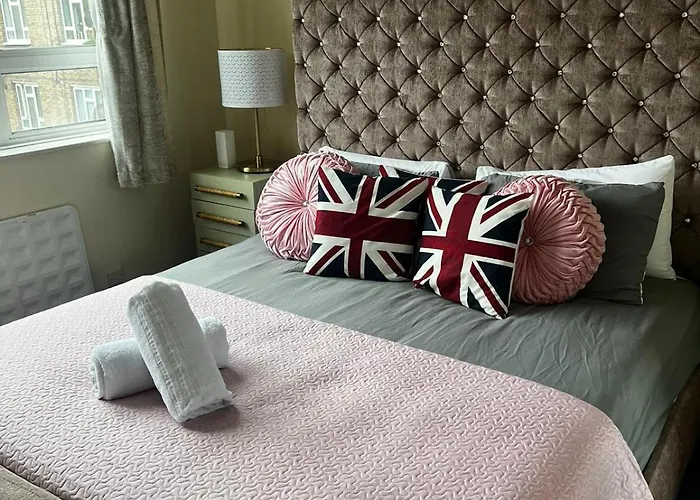 Stockwell Apartment- Ground Floor