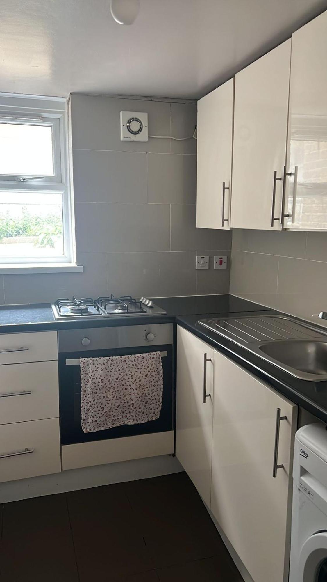 Stockwell Apartment- Ground Floor Апартаменты Лондон